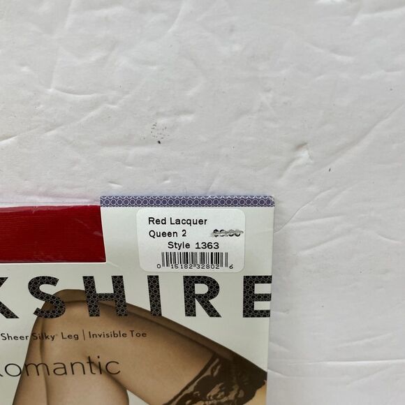 NEW IN PACKAGE BERKSHIRE ROMANTIC THIGH HIGH STOCKINGS IN RED LACQUER - Picture 2 of 3